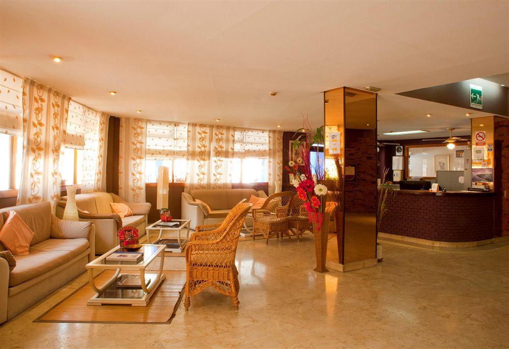 Palm Beach Club Apartamentos Carihuela Torremolinos Bagian luar foto