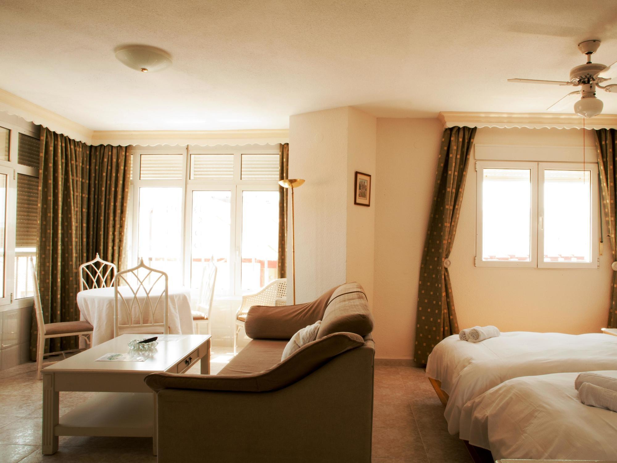 Palm Beach Club Apartamentos Carihuela Torremolinos Bagian luar foto