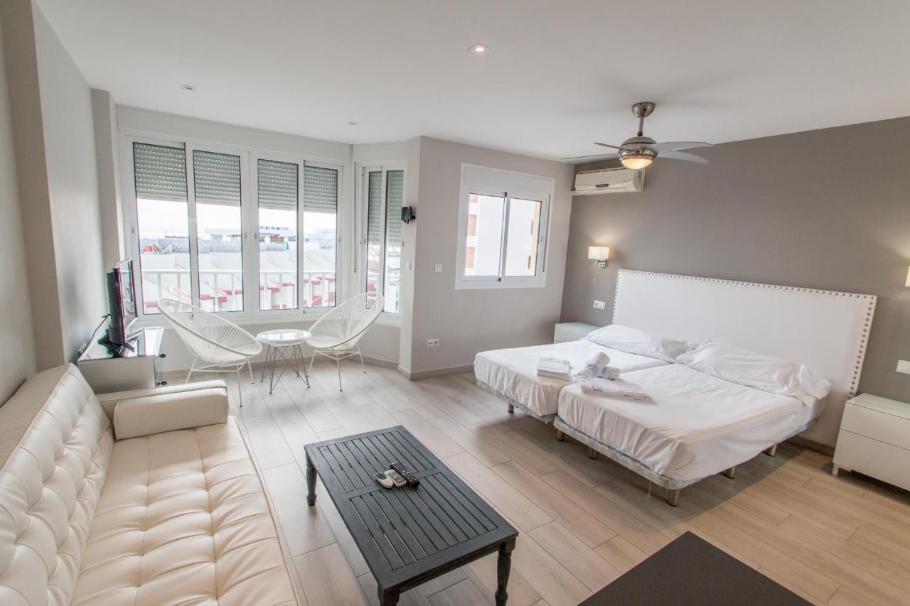 Palm Beach Club Apartamentos Carihuela Torremolinos Bagian luar foto